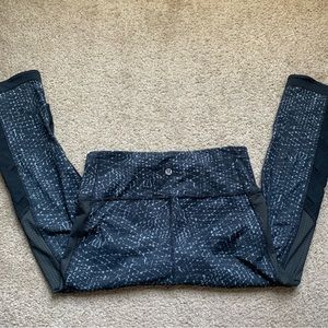 Lululemon Leggings • Navy • Mesh •